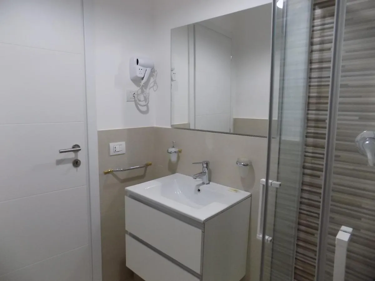 Pensión Hotel Casa Sanabria Bari Italia